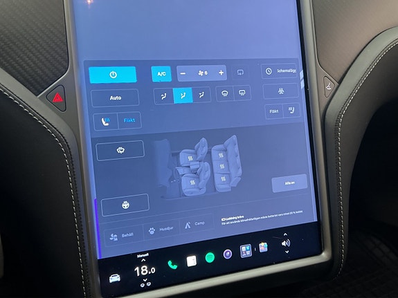 Tesla Model S 21 of 30