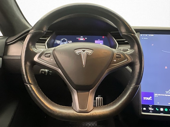Tesla Model S 26 of 30