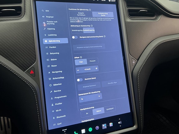Tesla Model S 22 of 30