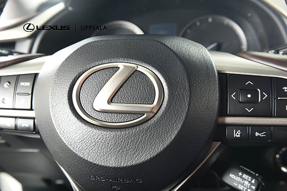 Lexus RX450h 18 of 29