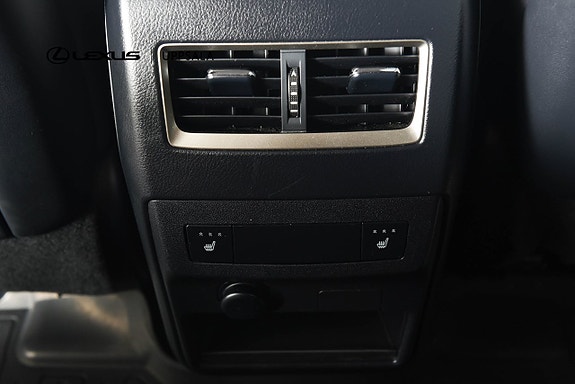 Lexus RX450h 10 of 29