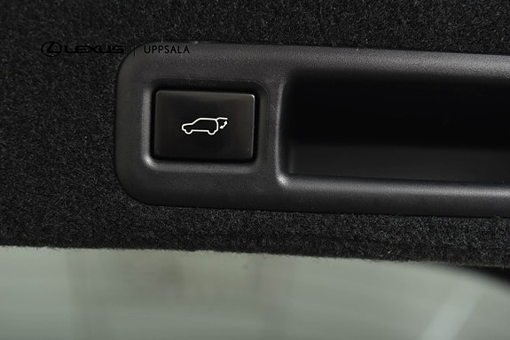 Lexus RX450h 12 of 29