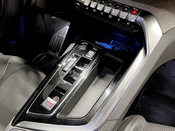 Peugeot 3008 10 of 15