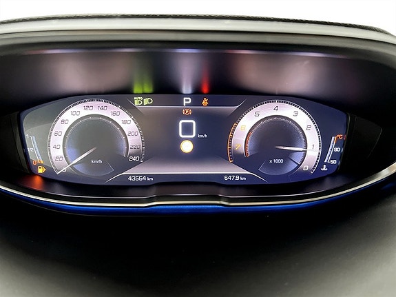 Peugeot 3008 8 of 15