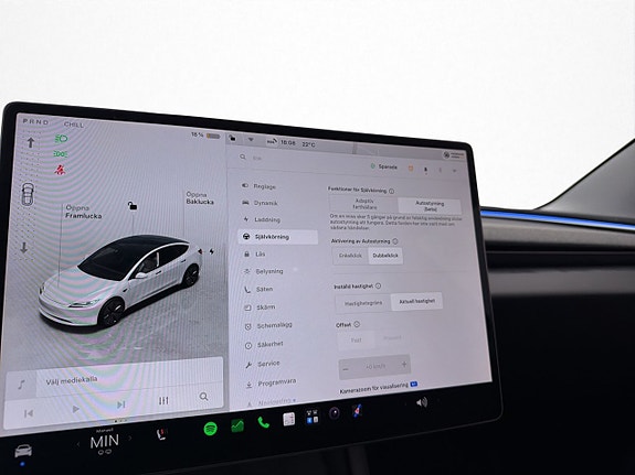 Tesla Model 3 29 of 30