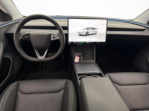 Tesla Model 3 18 of 30