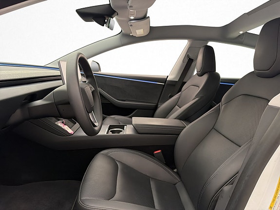 Tesla Model 3 21 of 30