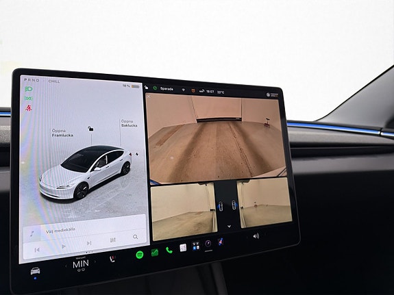 Tesla Model 3 26 of 30