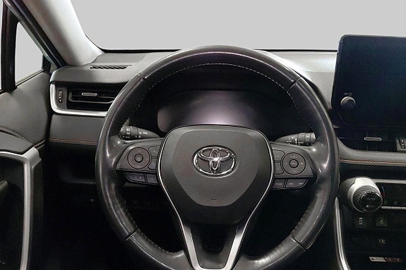 Toyota RAV4 10 of 11