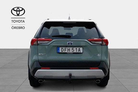 Toyota RAV4 5 of 11