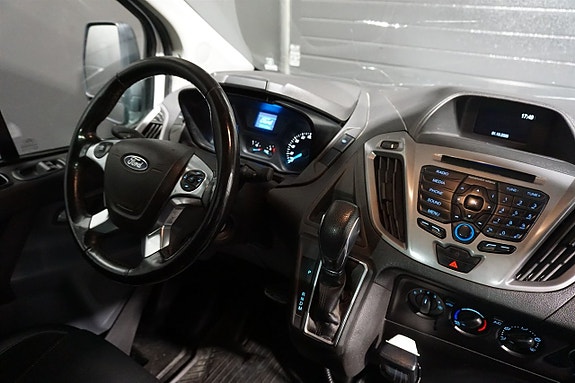 Ford Transit Custom 13 of 22