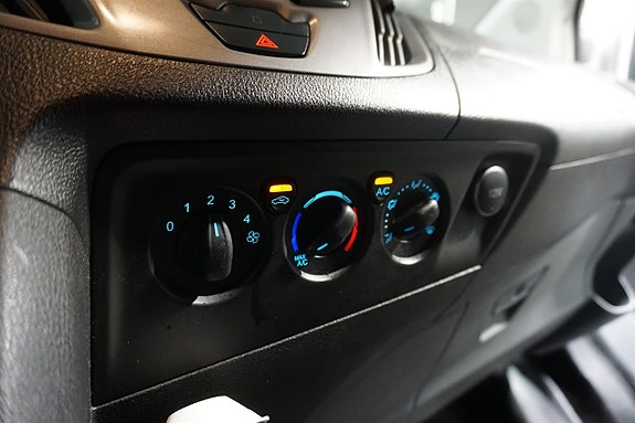 Ford Transit Custom 15 of 22