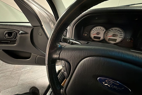 Ford Maverick 19 of 28