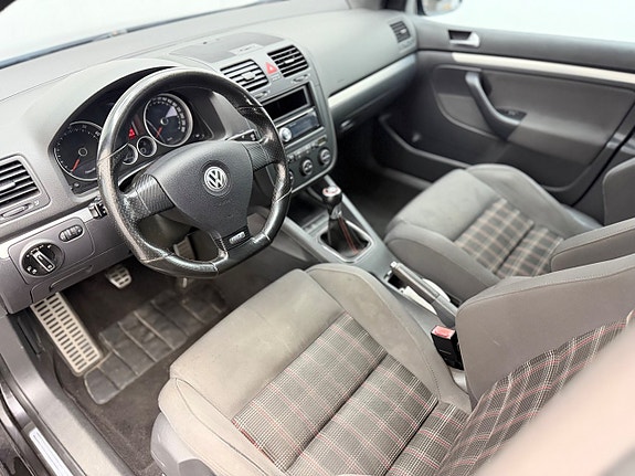 Volkswagen Golf I 14 of 17