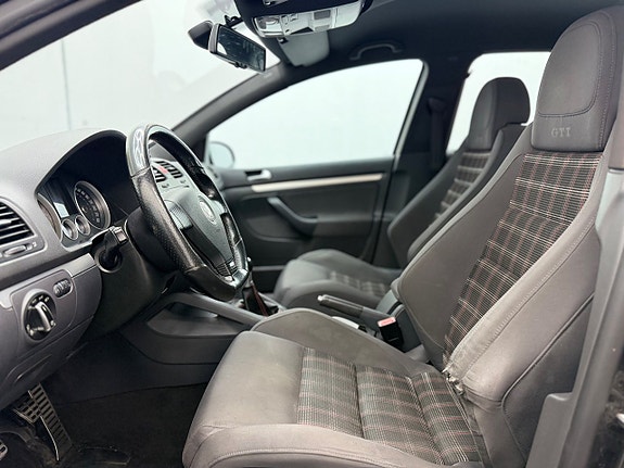 Volkswagen Golf I 15 of 17