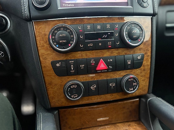 Mercedes-Benz GL350 29 of 30