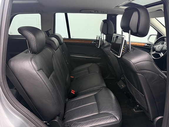 Mercedes-Benz GL350 15 of 30