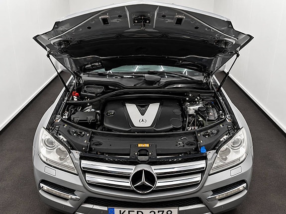 Mercedes-Benz GL350 4 of 30