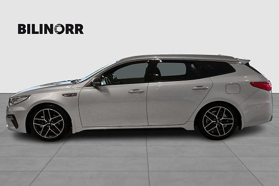 Kia Optima 2 of 11