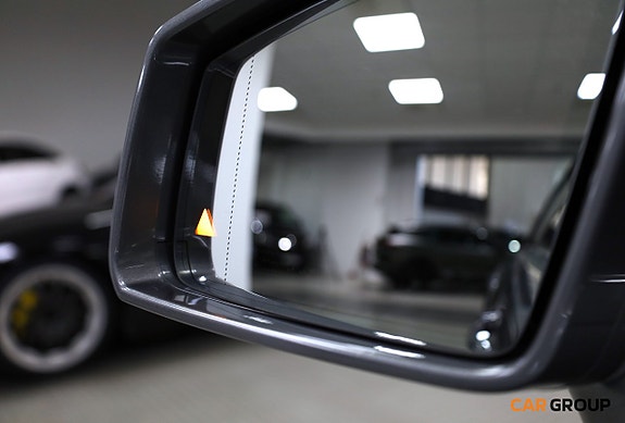 Mercedes-Benz CLS500 25 of 28
