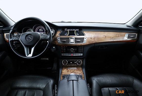 Mercedes-Benz CLS500 9 of 28