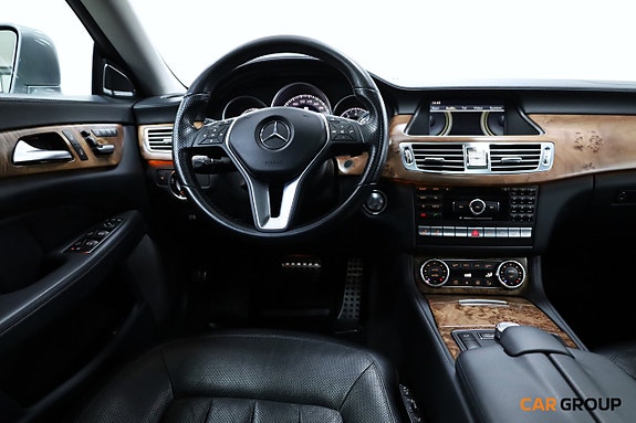 Mercedes-Benz CLS500 10 of 28
