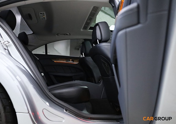 Mercedes-Benz CLS500 15 of 28