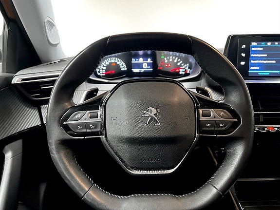 Peugeot 2008 7 of 15