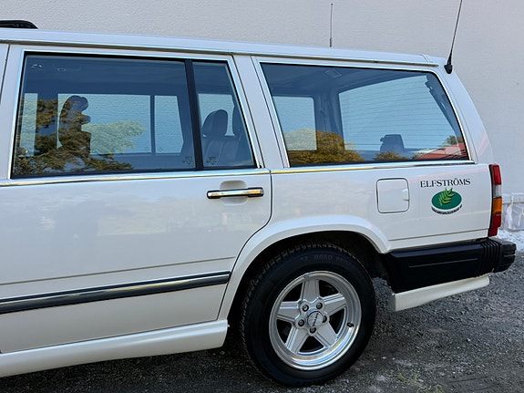Volvo 740 9 of 24