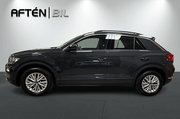 Volkswagen T-Roc 6 of 26