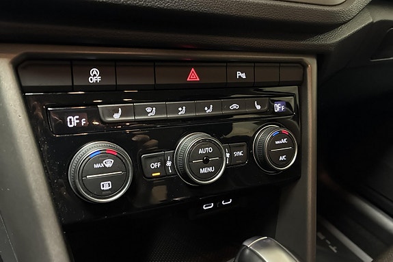 Volkswagen T-Roc 20 of 26