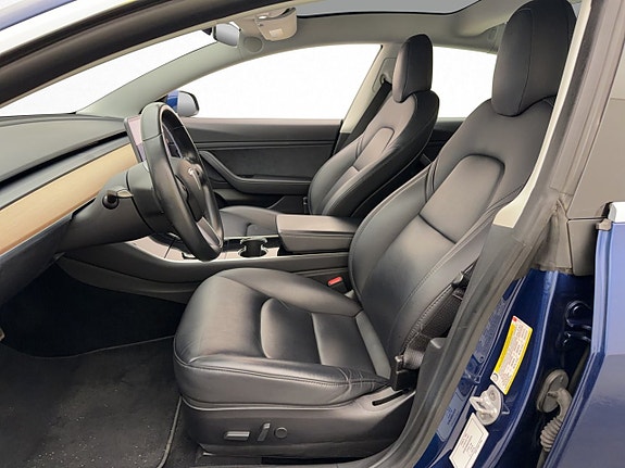 Tesla Model 3 13 of 30