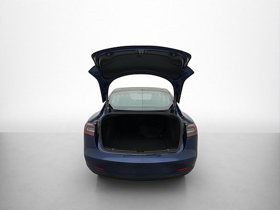 Tesla Model 3 17 of 30