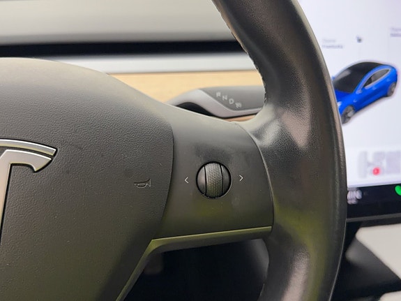 Tesla Model 3 22 of 30