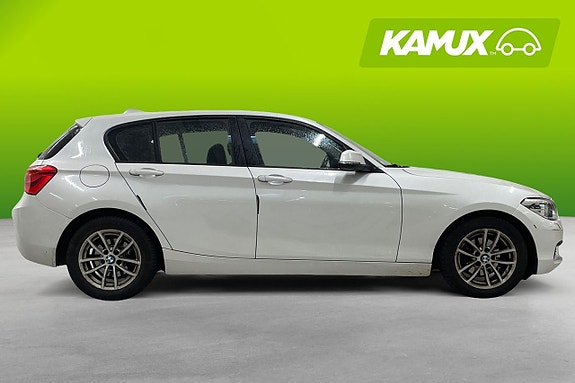 BMW 118i 2 of 5
