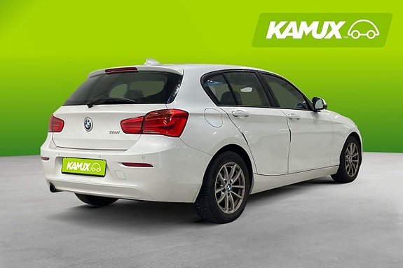 BMW 118i 4 of 5