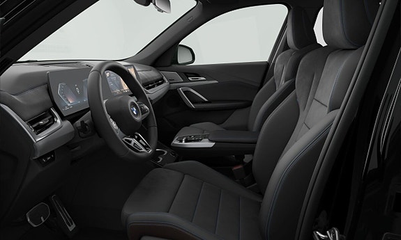 BMW X1 4 of 5