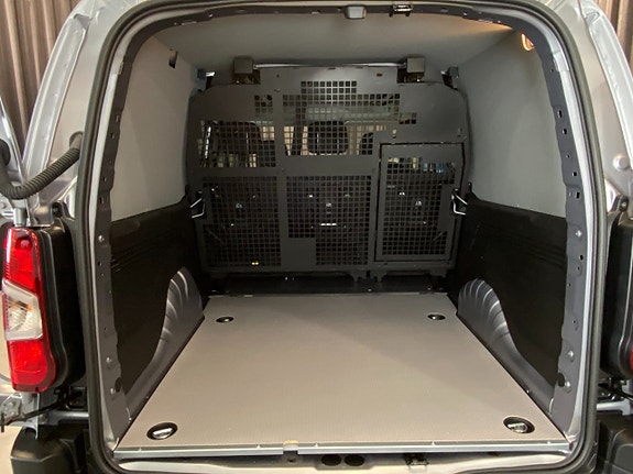 Citroen Berlingo 24 of 28