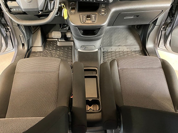 Citroen Berlingo 12 of 28