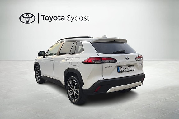 Toyota Corolla Cross 14 of 16
