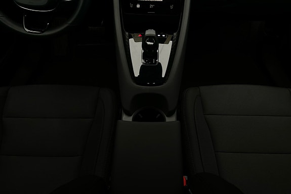 Polestar 2 9 of 28