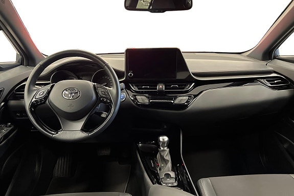 Toyota C-HR 10 of 22