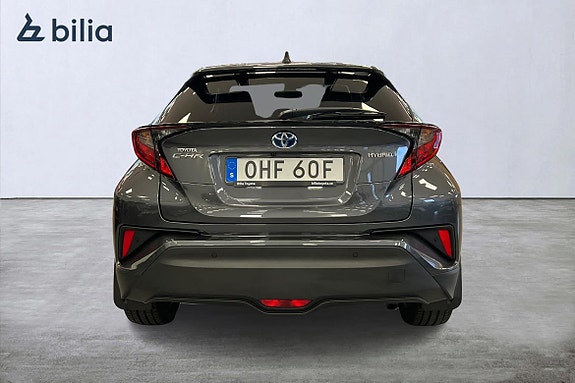 Toyota C-HR 5 of 22
