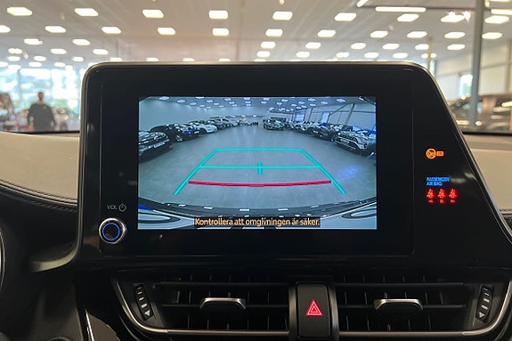 Toyota C-HR 15 of 22