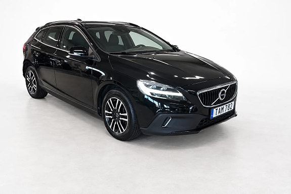 Volvo V40 Cross Country 5 of 15