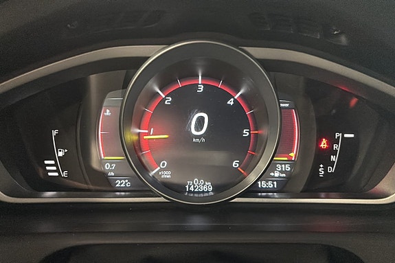 Volvo V40 Cross Country 12 of 15