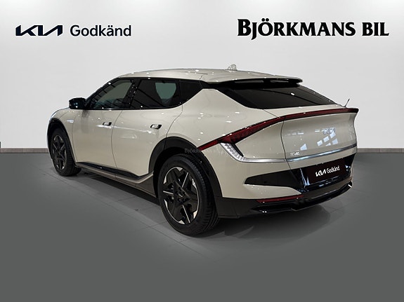 Kia EV6 6 of 14