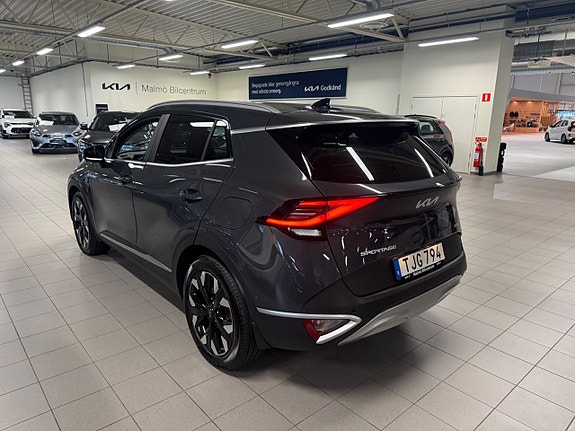 Kia Sportage 2 of 17