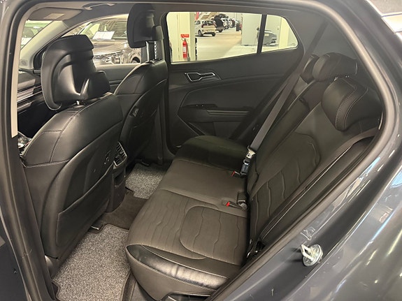 Kia Sportage 11 of 17