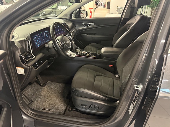 Kia Sportage 8 of 17